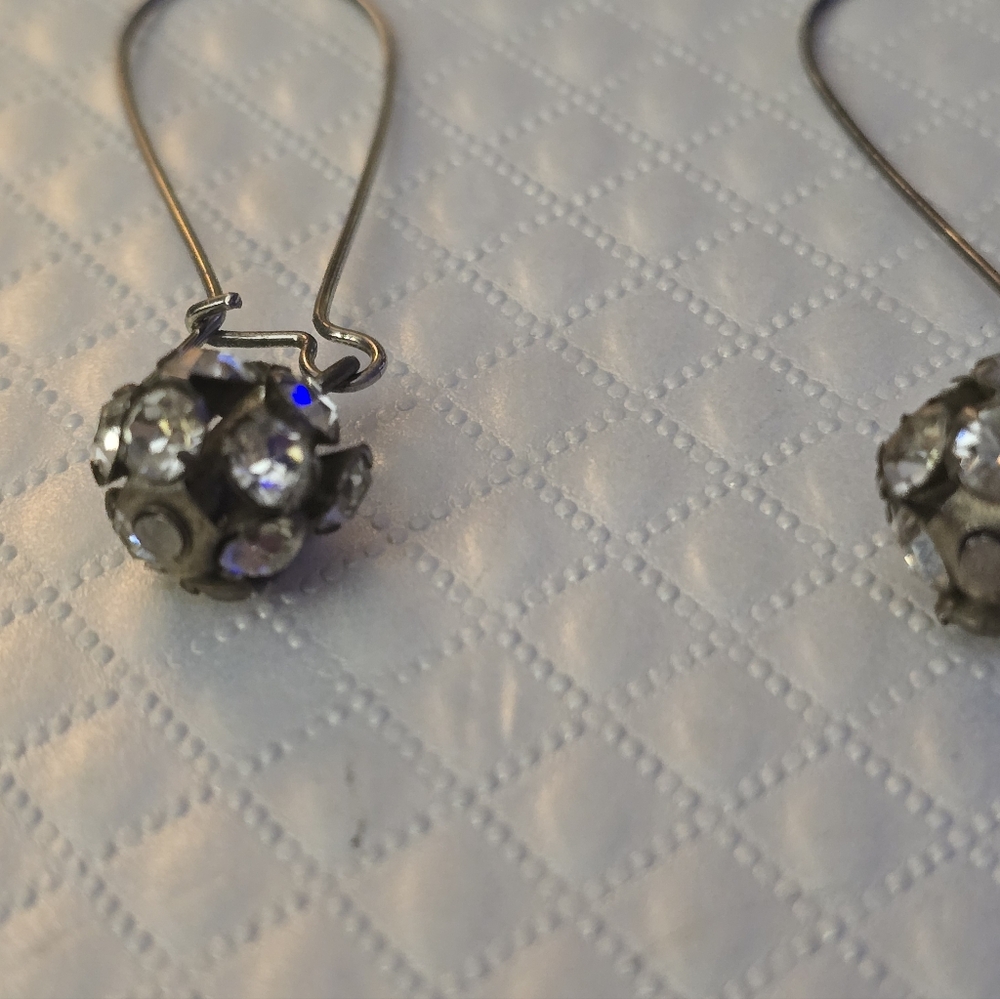 Silver Tone Clear Rhinestone Drop Threader Statement Earrings - Picture 5 of 8